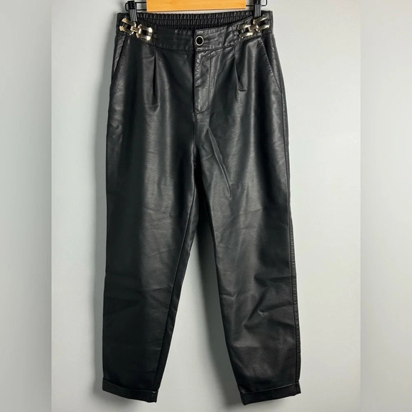 LYNNE high Waist trousers | Baggy pants in leather look - Picture 11 of 16